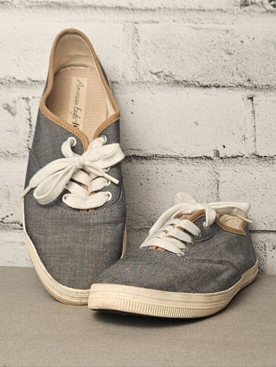 American Eagle Outfitters Shoes - American Eagle Gray Canvas Lace Up Sneakers Women's Size 8 Casual Shoes